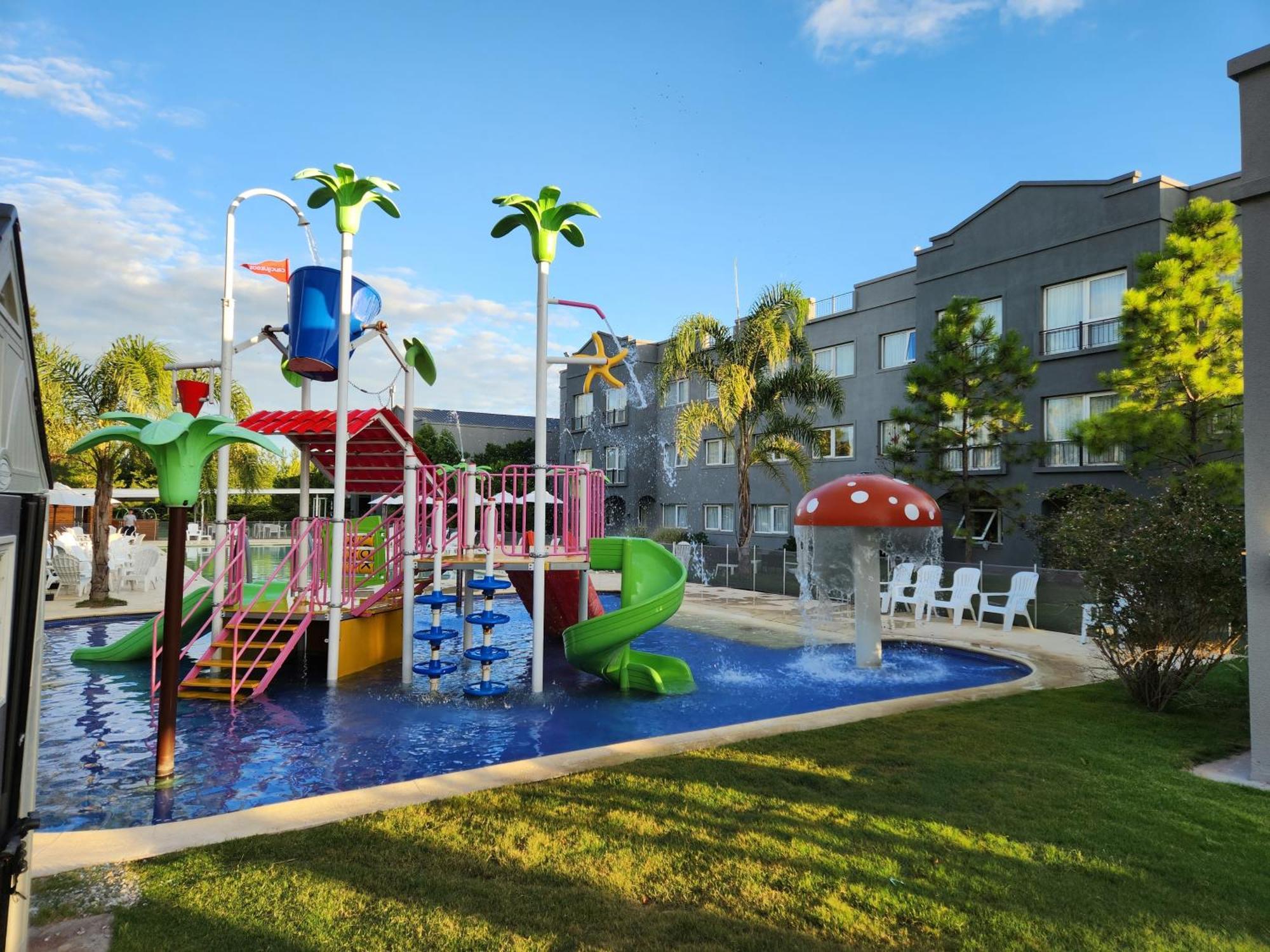 Hotel Howard Johnson &