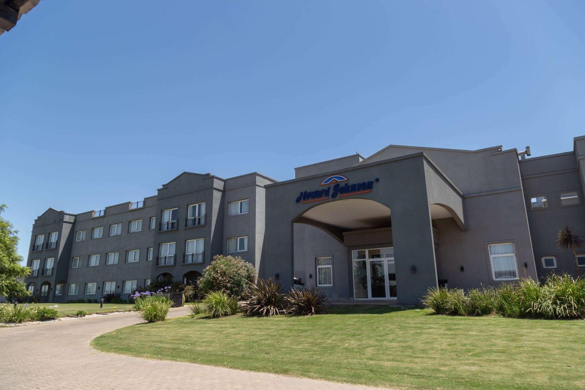 Howard Johnson & Hotel 4*