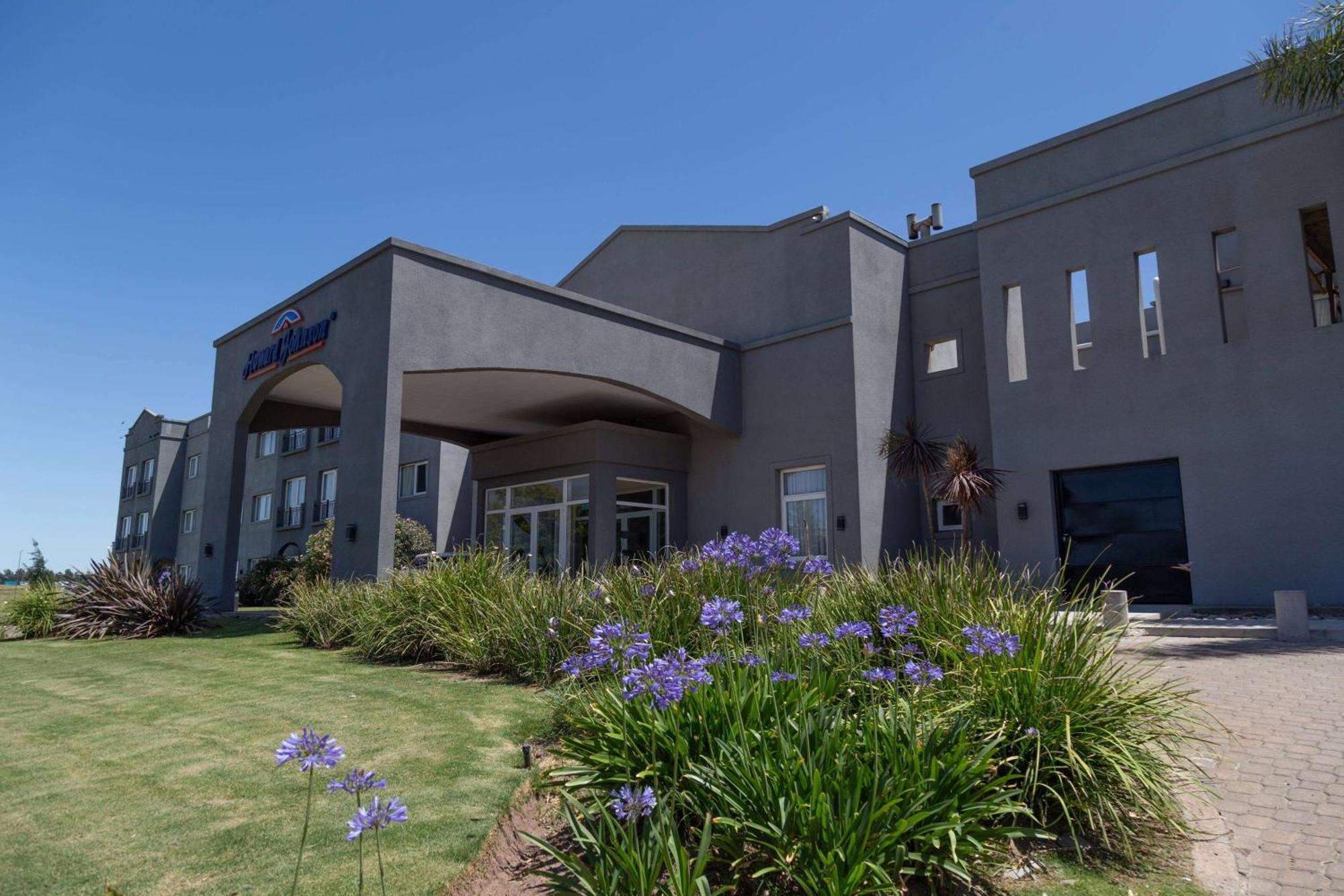Howard Johnson & Hotel 4*