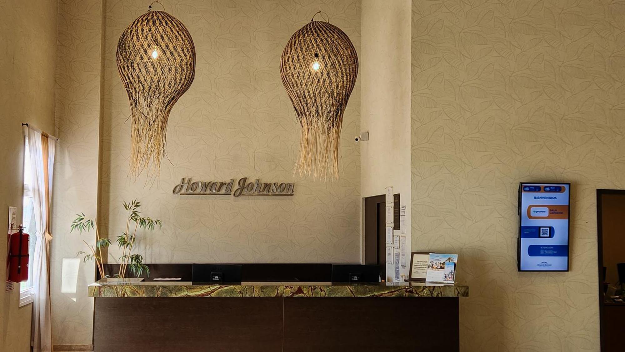 Hotel Howard Johnson &