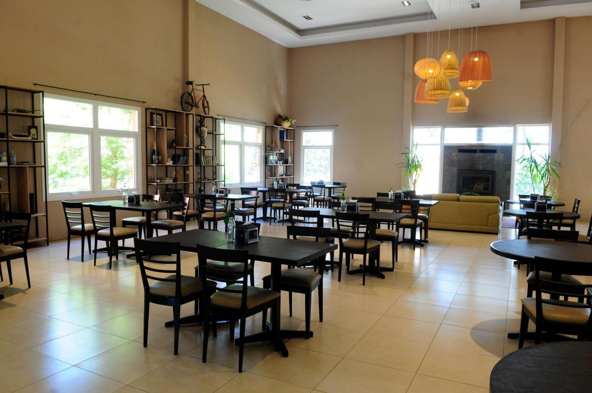 Hotel Howard Johnson &