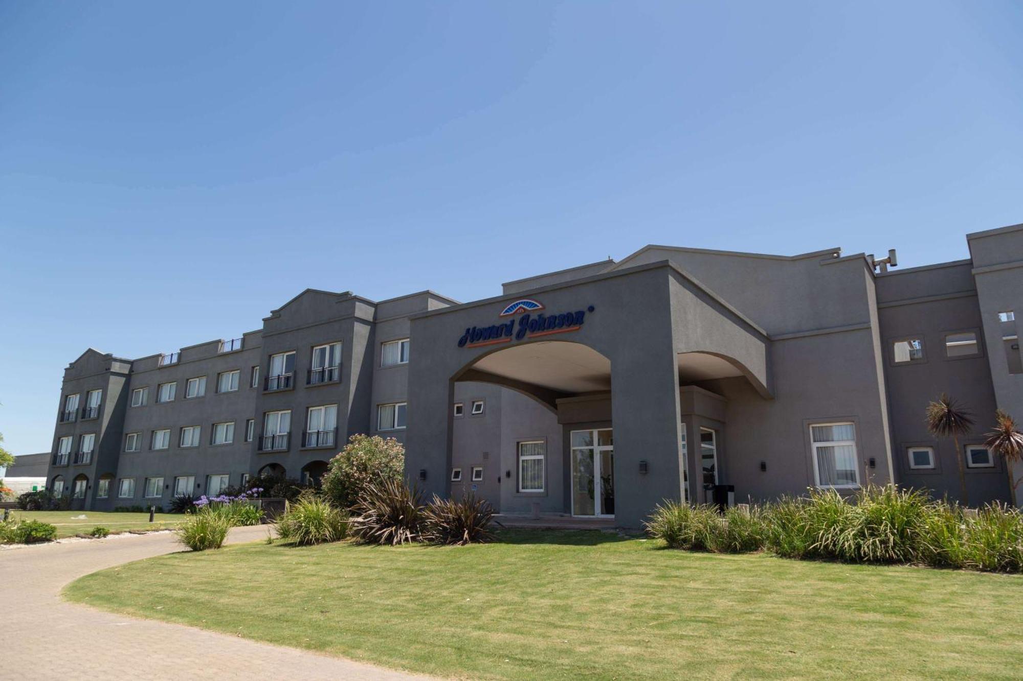 Howard Johnson &